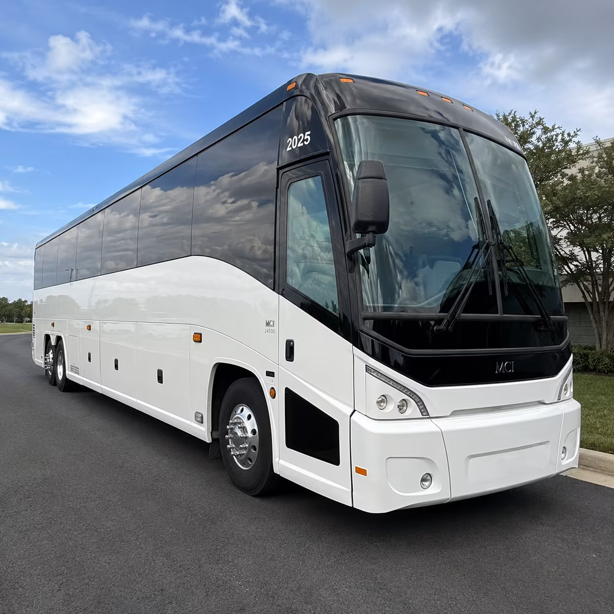 school group transportation to wildlife world zoo and estrella mountain